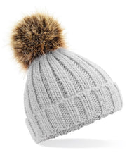 Load image into Gallery viewer, Infant/Junior Pom Pom Chunky Beanie